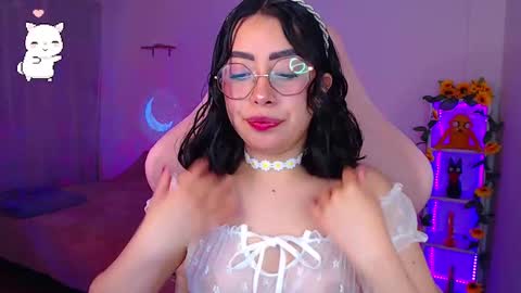 Snapshot of iamveroo chatting on 09/11/25, 04:45 Veronica NDEPENT MODEL online show from 09/11/25, 04:45