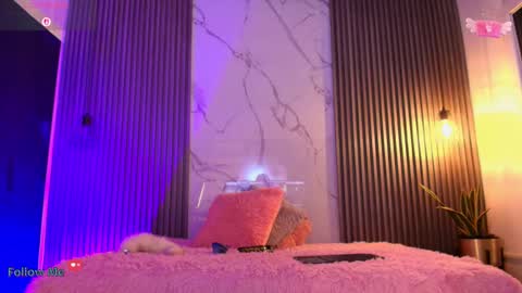 V I C T O R I A online show from 10/05/25, 07:23