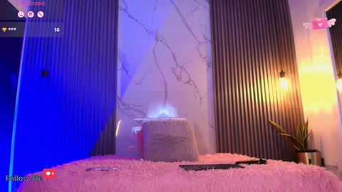 V I C T O R I A online show from 10/08/25, 07:44