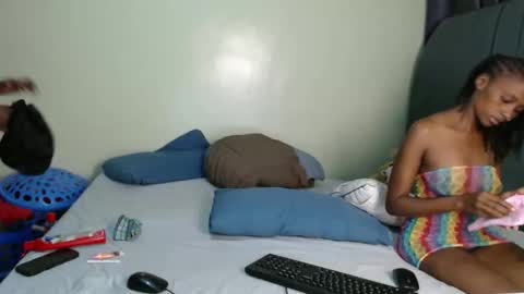 Snapshot of iamwetprincess chatting on 02/18/26, 08:10 Wet P bella online show from 02/18/26, 08:10