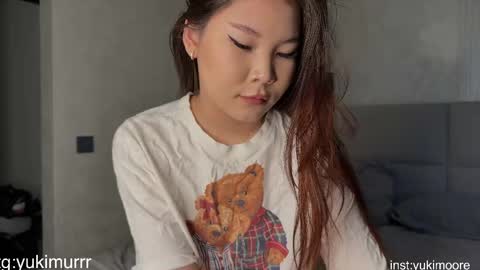 iamyuki_ online show from 04/22/26, 12:24