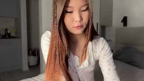 iamyuki_ online show from 06/15/26, 12:57