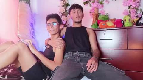 Snapshot of ian_hunter01 chatting on 02/18/26, 01:51 IAN HUNTER online show from 02/18/26, 01:51