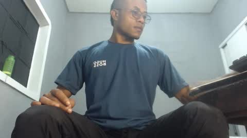 Snapshot of ian_tuner chatting on 12/04/24, 04:16 ian_tuner online show from 12/04/24, 04:16