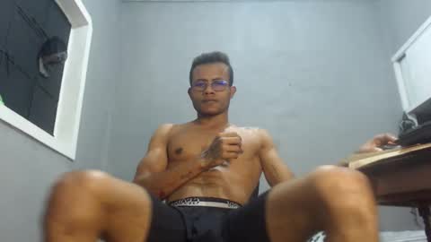 Snapshot of ian_tuner chatting on 12/31/24, 06:27 ian_tuner online show from 12/31/24, 06:27