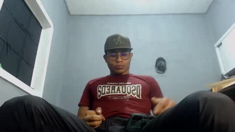 Snapshot of ian_tuner chatting on 01/01/25, 10:35 ian_tuner online show from 01/01/25, 10:35