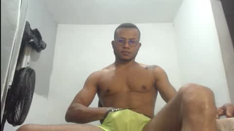 Snapshot of ian_tuner chatting on 09/30/25, 12:15 ian_tuner online show from 09/30/25, 12:15