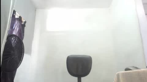 Snapshot of ian_tuner chatting on 10/16/25, 06:09 ian_tuner online show from 10/16/25, 06:09