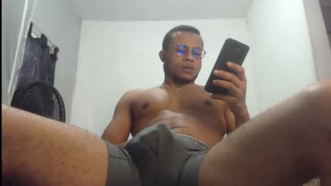 Snapshot of ian_tuner chatting on 10/17/25, 07:05 ian_tuner online show from 10/17/25, 07:05