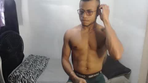 Snapshot of ian_tuner chatting on 12/04/25, 07:33 ian_tuner online show from 12/04/25, 07:33