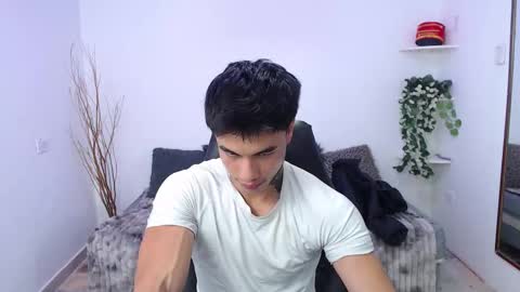 Snapshot of ian_west chatting on 02/10/26, 11:58 Ian online show from 02/10/26, 11:58