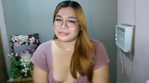 Snapshot of iana_whorexxx chatting on 02/02/25, 09:30 iana online show from 02/02/25, 09:30