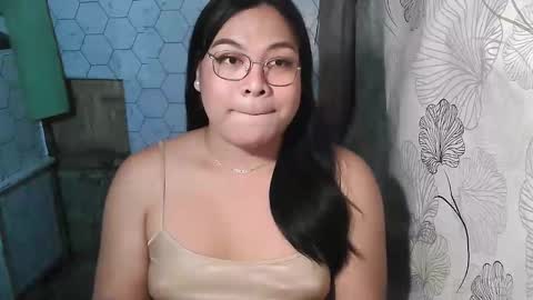 Snapshot of iana_whorexxx chatting on 10/01/25, 11:27 iana online show from 10/01/25, 11:27