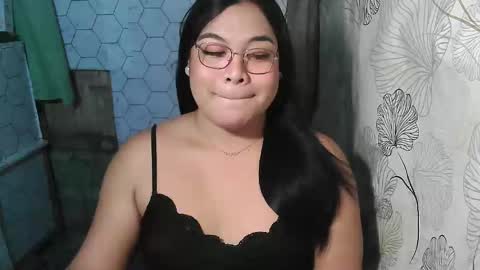 Snapshot of iana_whorexxx chatting on 10/02/25, 10:11 iana online show from 10/02/25, 10:11