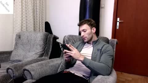 Snapshot of ianandersson27 chatting on 01/11/25, 03:55 Ian Andersson online show from 01/11/25, 03:55