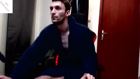 Snapshot of ianandersson27 chatting on 01/21/25, 01:29 Ian Andersson online show from 01/21/25, 01:29