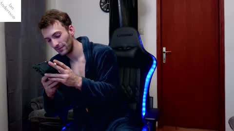 Snapshot of ianandersson27 chatting on 01/29/25, 02:40 Ian Andersson online show from 01/29/25, 02:40