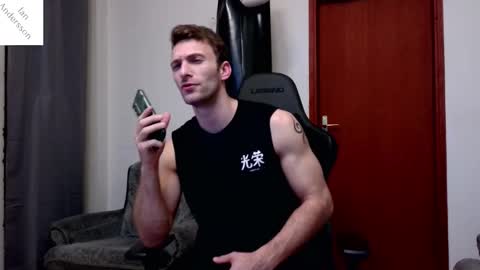 Snapshot of ianandersson27 chatting on 02/01/25, 02:58 Ian Andersson online show from 02/01/25, 02:58