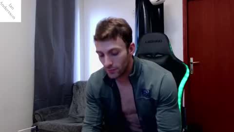 Snapshot of ianandersson27 chatting on 02/03/25, 06:45 Ian Andersson online show from 02/03/25, 06:45