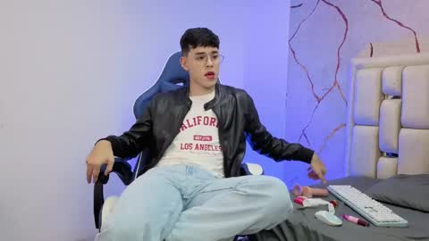 Ian  online show from 04/10/26, 10:14