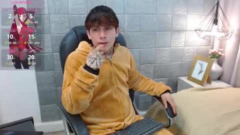 ian online show from 09/18/25, 05:59