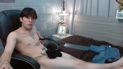 ian online show from 09/29/25, 12:27