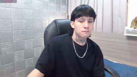 ian online show from 10/15/25, 07:47