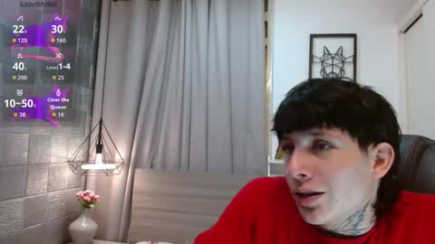 ian online show from 10/21/25, 09:37