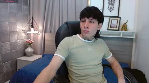 ian online show from 10/25/25, 08:14