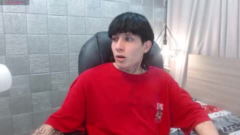 ian online show from 11/24/25, 07:24