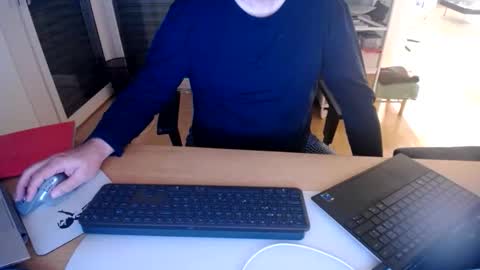 iandy12 online show from 11/10/25, 11:04