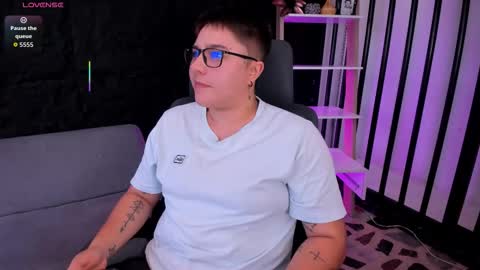 ian online show from 10/03/25, 09:12