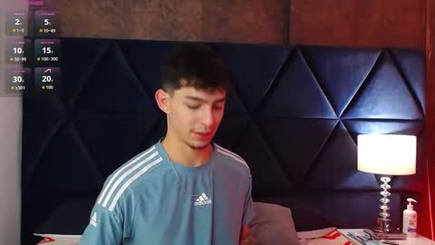 Snapshot of ianlark chatting on 03/02/26, 09:05 Ian Lark online show from 03/02/26, 09:05