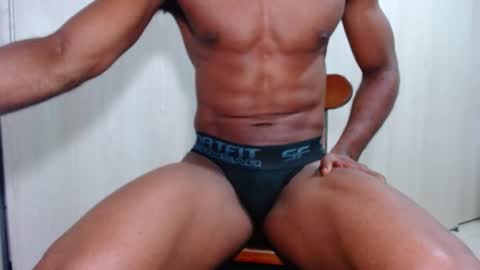 Snapshot of ianrashatxxx chatting on 10/04/25, 01:03 Ian Rashad online show from 10/04/25, 01:03