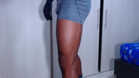 Snapshot of ianrashatxxx chatting on 05/10/26, 01:00 Ian Rashad online show from 05/10/26, 01:00