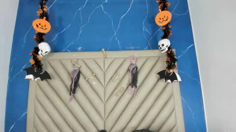 Snapshot of ibbie_ chatting on 10/28/25, 12:09 ibbie_ online show from 10/28/25, 12:09