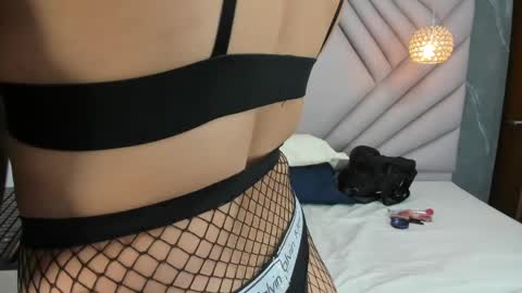 ibbie_ online show from 04/08/26, 12:05