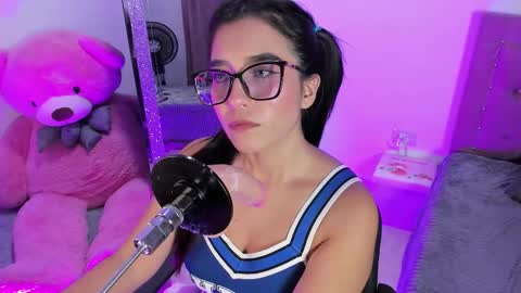 Ibbie Bennett online show from 02/08/26, 04:16