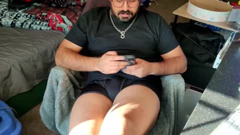 iBear0 online show from 02/15/26, 09:33