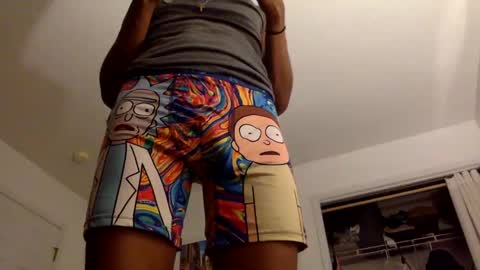 Snapshot of ibeentrillpapi chatting on 02/21/25, 08:29 Fantastic Mistaker online show from 02/21/25, 08:29