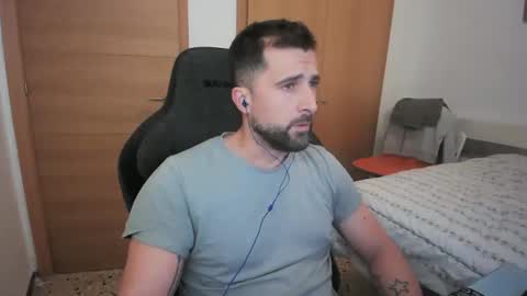 iberian_macho online show from 10/18/25, 07:42