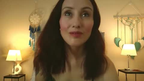 Iberian Moon online show from 02/24/26, 05:44