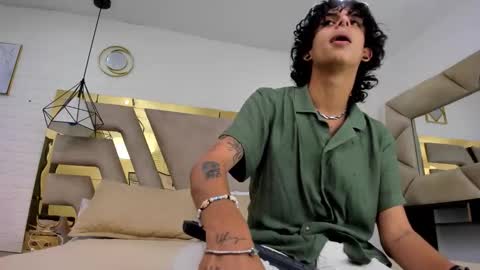 Snapshot of ibratxandy chatting on 11/01/25, 06:32 ibratxandy online show from 11/01/25, 06:32