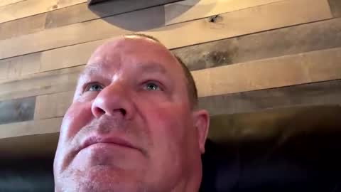 icanmakeyousquirt69 online show from 04/22/26, 09:38