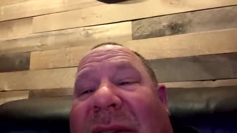 icanmakeyousquirt69 online show from 04/28/26, 05:45