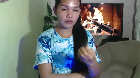 Snapshot of ice_creamyummy25 chatting on 02/21/25, 08:27 im NORMA online show from 02/21/25, 08:27