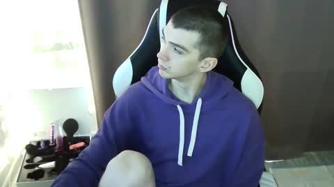 MAX online show from 02/16/25, 08:10