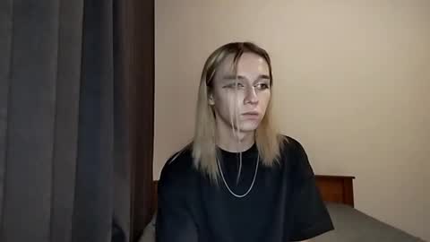 Jade online show from 11/19/25, 01:33