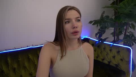 Snapshot of icedanielles chatting on 12/23/24, 06:27 Danielle online show from 12/23/24, 06:27