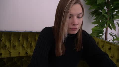 Snapshot of icedanielles chatting on 01/11/25, 03:31 Danielle online show from 01/11/25, 03:31